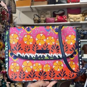 Vera Bradley Floral Patterned Crossbody Bag COATED LEATHER CLEAN